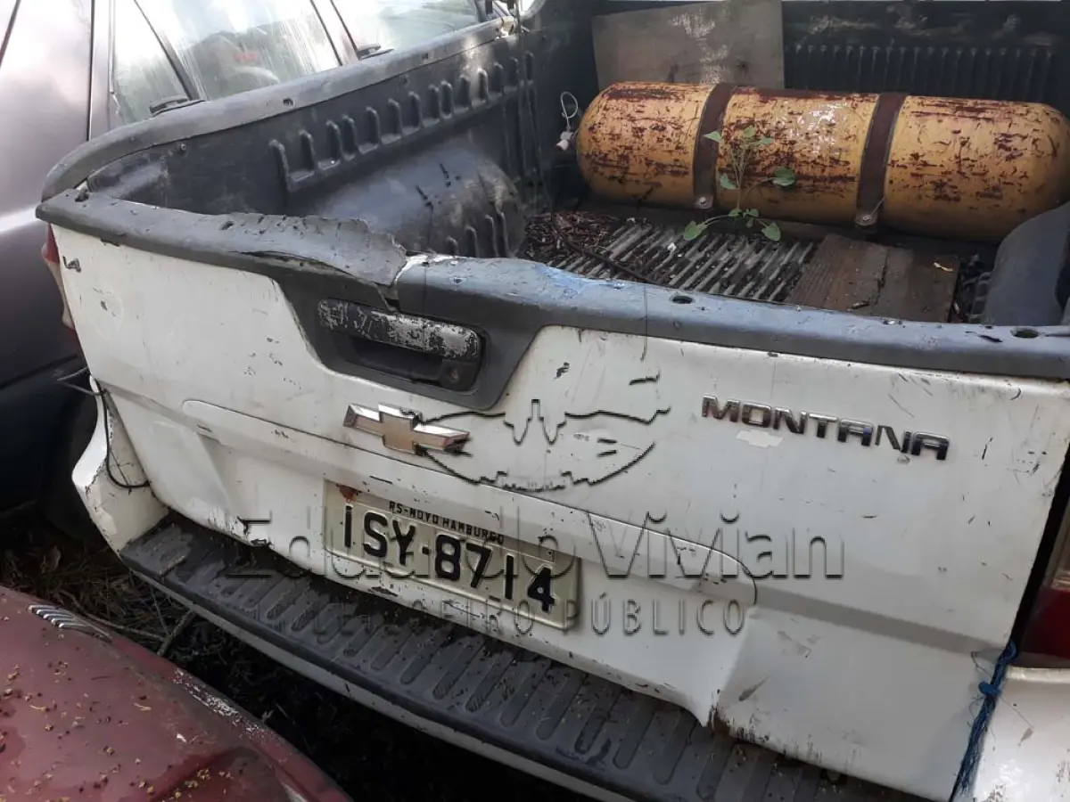 LOTE 001 - VENDA JUDICIAL DE VEICULO  CHEVROLET/MONTANA LS ANO 2012