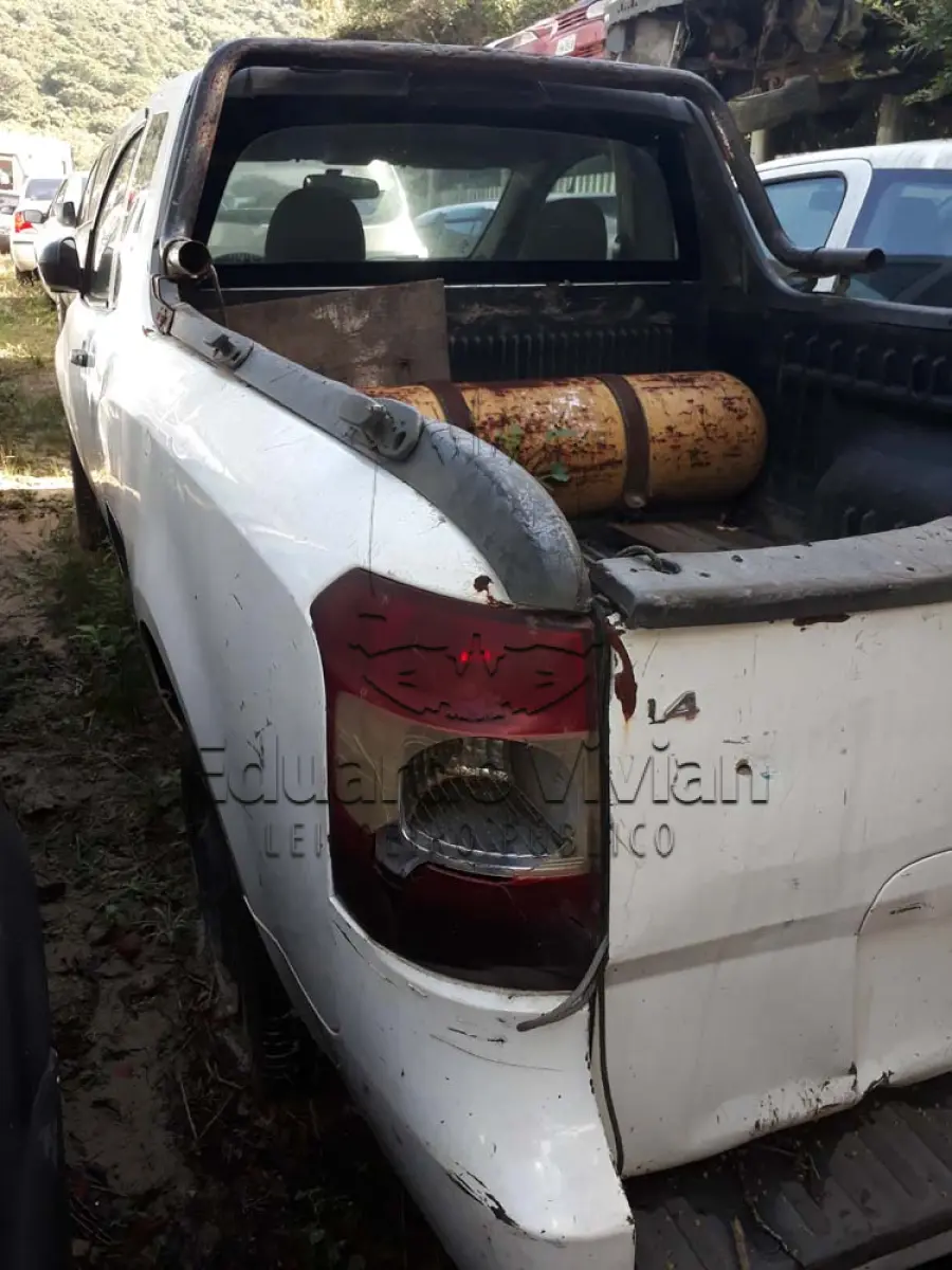 LOTE 001 - VENDA JUDICIAL DE VEICULO  CHEVROLET/MONTANA LS ANO 2012