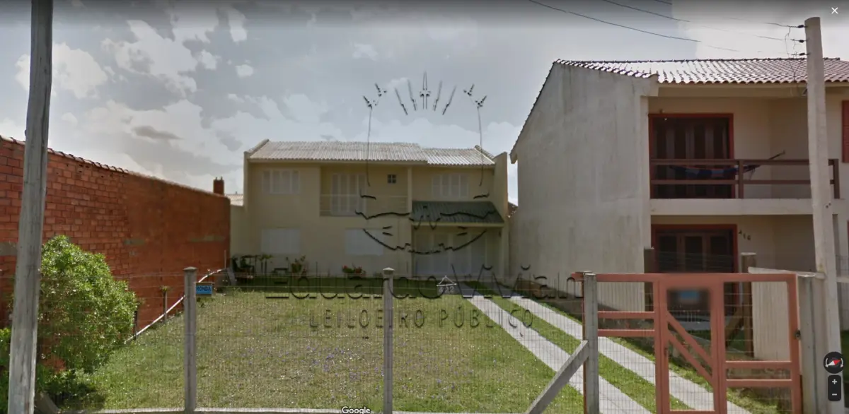 LOTE 001 - VENDA JUDICIAL TRABALHISTA DE CASA EM MARILUZ, NA RUA TAQUARA 422.