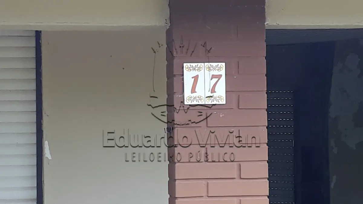 LOTE 001 - VENDA JUDICIAL DE RESIDÊNCIA EM ATLÂNTIDA SUL NA RUA ITAPEMA, 17.