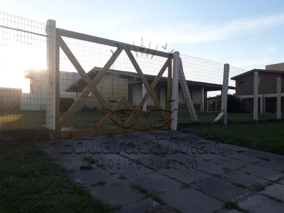 LOTE 001 - VENDA JUDICIAL DE RESIDÊNCIA EM CIDREIRA NA RUA ANTÔNIO JOSÉ RIBEIRO, 1911.