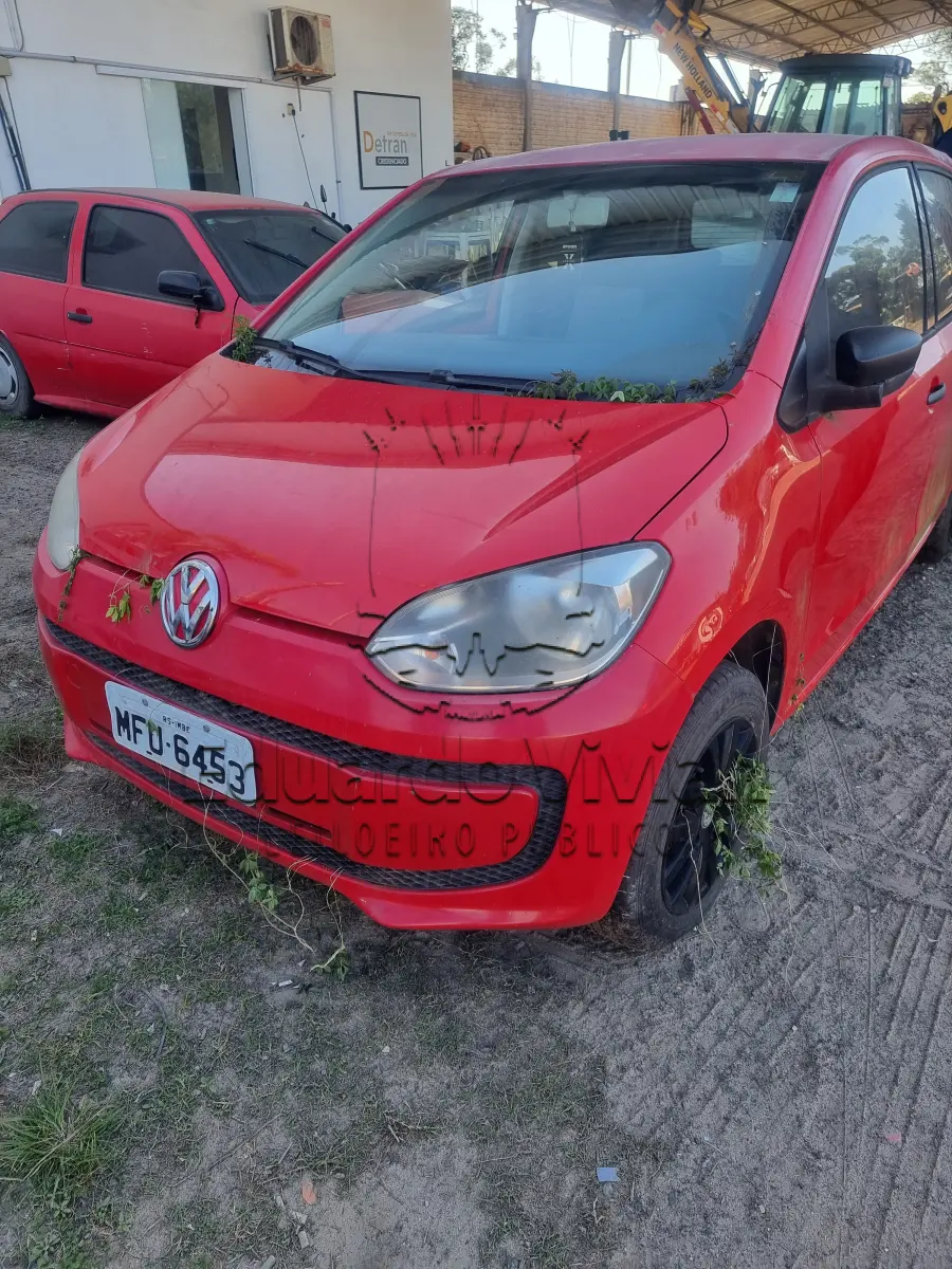 LOTE 001 - Veículo marca/modelo: VW/UP TAKE MA Ano/modelo: 2014/2015 Placa: MFU6453 Chassi: 9BWAG4120FT509025 RENAVAM: 999426087