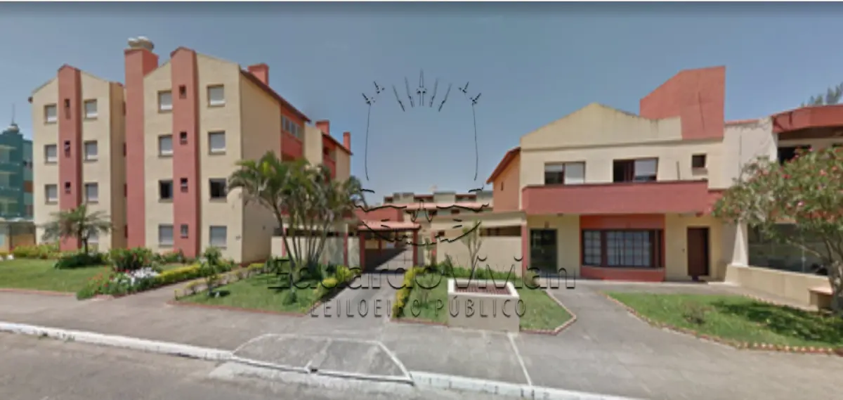 LOTE 001 - Em Capão Novo, no Edifício Residencial e Comercial Mont Martre, na Av. Paraguassu, nº 3695, o apartamento 304, do Bloco A.