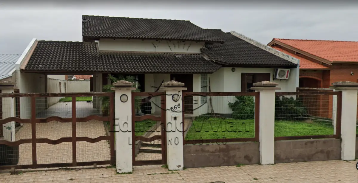 LOTE 001 - Em Imbé, na Rua Getúlio Vargas, nº 666, o Lote 03 da Quadra 219, com 390,00 m2 de area, matricula no RI de Tramandaí nº 38.114