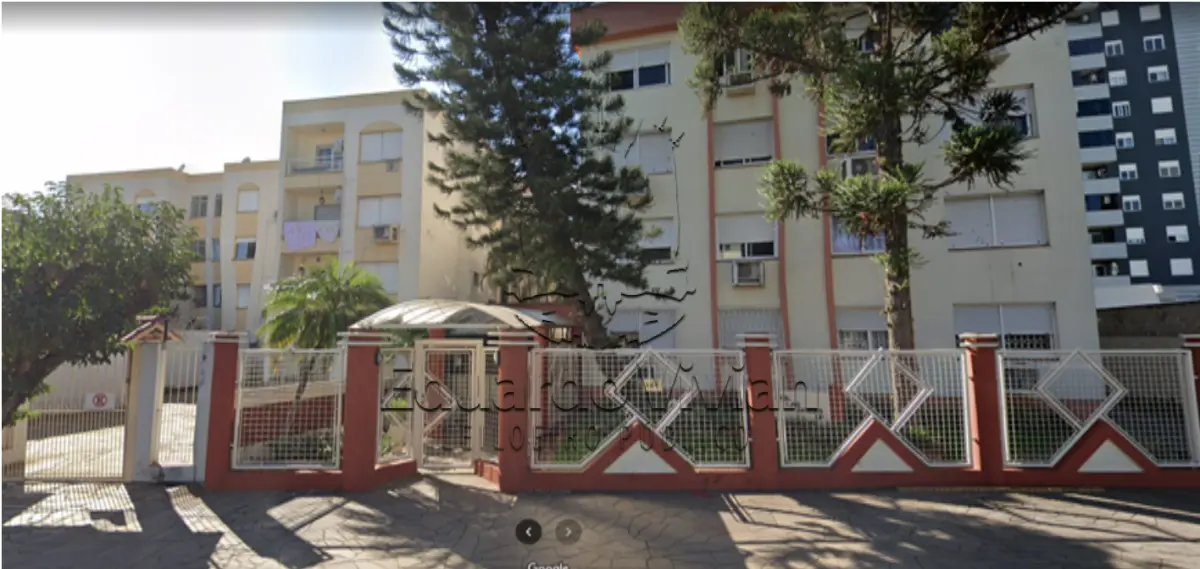 LOTE 001 - Em Canoas, no Bairro Centro, na Rua Brasil, 131, no Bloco 12, o apartamento 403.