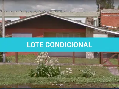 LOTE 001 - VENDA JUDICIAL TRABALHISTA DE CASA EM BALNEARIO ALBATROZ -  na Av. Albatroz, 111 -