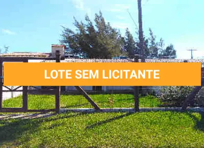 LOTE 001 - Casa em Pinhal