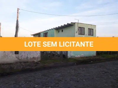 LOTE 003 - CASA EM BALNEÁRIO PINHAL NA RUA TENENTE PENHA, 289