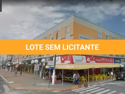 LOTE 001 - VENDA JUDICIAL DE SALA COMERCIAL NO CENTRO DE TRAMANDAI
