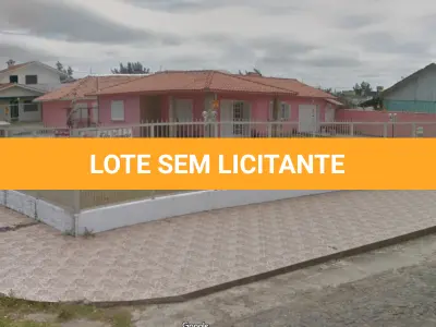 LOTE 001 - VENDA JUDICIAL TRABALHISTA DE RESIDÊNCIA EM CIDREIRA NA RUA OSVALDO ARANHA, 2633.