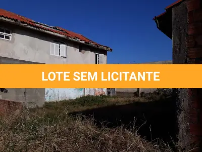 LOTE 001 - Casa em Tramandai, na Rua Andrade Neves, 2250