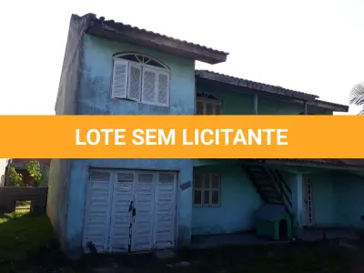LOTE 001 - Casa em Tramandai, na Rua Andrade Neves, 2250