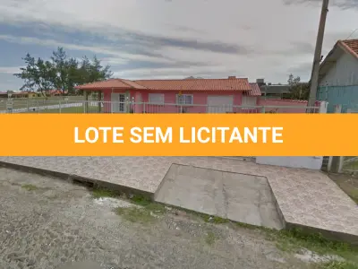 LOTE 001 - VENDA JUDICIAL TRABALHISTA DE RESIDÊNCIA EM CIDREIRA NA RUA OSVALDO ARANHA, 2633.