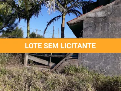 LOTE 001 - Casa em Tramandai, na Rua Andrade Neves, 2250