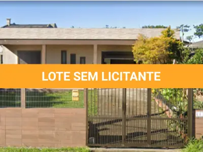 LOTE 001 - Uma casa e o respectivo terreno em Osorio,  na Av. Marcilio Dias, 665, sendo o Lote 10 da Quadra 23.