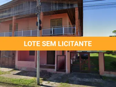 LOTE 001 - Em Tramandaí, na Rua Siqueira Campos, 1871, os lotes 15, 16 e 17 da Quadra 222.