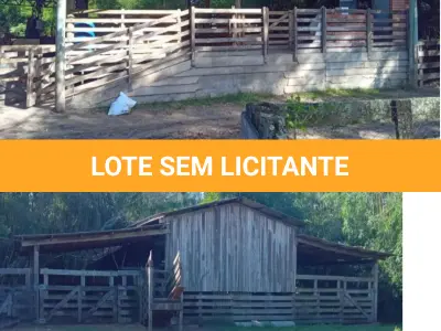 LOTE 000 - Em Palmares do Sul, localidade de Casa Velha, uma área rural equivalente a 19,3 hectares, com benfeitorias (casas, galpões, mangueiras e cercas) e está matriculado sob nº 12.534.