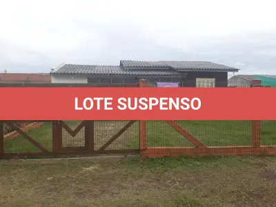 LOTE 003 - VENDA JUDICIAL DE RESIDÊNCIA EM BALNEÁRIO HARMONIA, NA RUA 28, Nº 74
