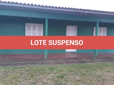 LOTE 001 - VENDA JUDICIAL DE RESIDÊNCIA NA PRAIA DE MARISTELA NA RUA LOBO DO MAR, Nº 300.