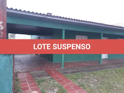 LOTE 001 - VENDA JUDICIAL DE RESIDÊNCIA NA PRAIA DE MARISTELA NA RUA LOBO DO MAR, Nº 300.
