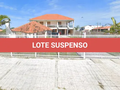 LOTE 001 - Em Tramandaí, um sobrado na Av. Alberto Pasqualini, nº 2262, sendo o Lote 14 da Quadra 170, tendo area de 450,00 m2, matricula no RI de Tramandaí 88.268.