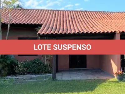 LOTE 001 - Em Imbé, os direitos que o executado possui sobre o imóvel localizado na Rua David Canabarro nº 1171, Casa 01.