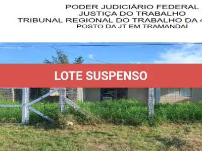 LOTE 001 - Em Mariluz, o imóvel matrícula 6.748, situado na Rua Edith de Lourdes, 763