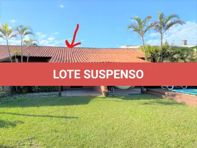 LOTE 001 - Em Imbé, os direitos que o executado possui sobre o imóvel localizado na Rua David Canabarro nº 1171, Casa 01.