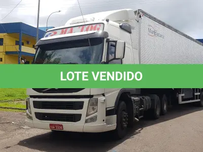LOTE 001 - VOLVO/FM 370 6X2T, Ano/modelo: 2013/2013, Placa: IUA3335 e SR/RODOVIA CFCS SR3E, Ano/modelo: 2012/2013, Placa: ITS7156