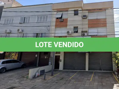 LOTE 001 - Em Porto Alegre, na Rua Itapeva, nº 97, o apartamento 301, no Bairro Passo da Areia.
