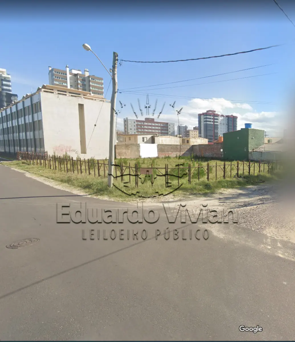 LOTE 001 - VENDA  PELA JUSTIÇA ESTADUAL DE UM TERRENO NA AV. BEIRA MAR EM TRAMANDAI, ESQUINA RUA DOM PEDRO II.