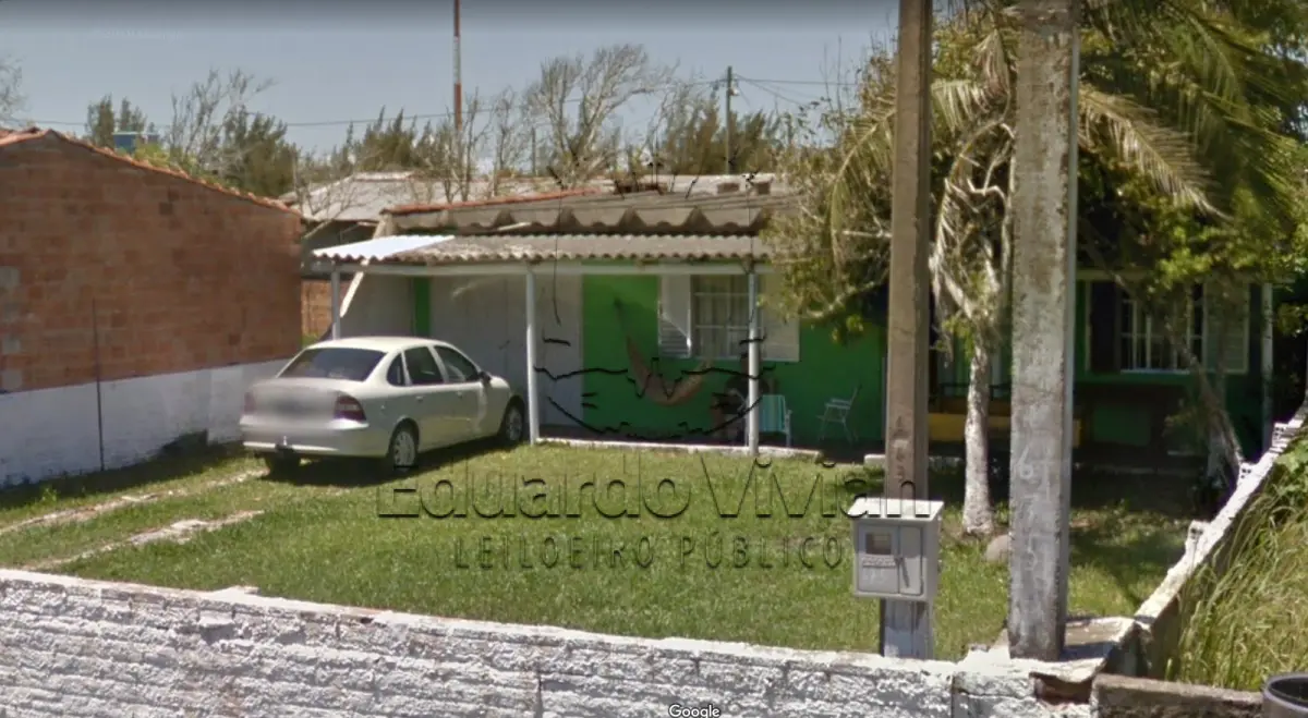 LOTE 001 - VENDA JUDICIAL TRABALHISTA - CASA EM BALNEÁRIO MAGISTÉRIO  NA RUA OSÓRIO, 675.