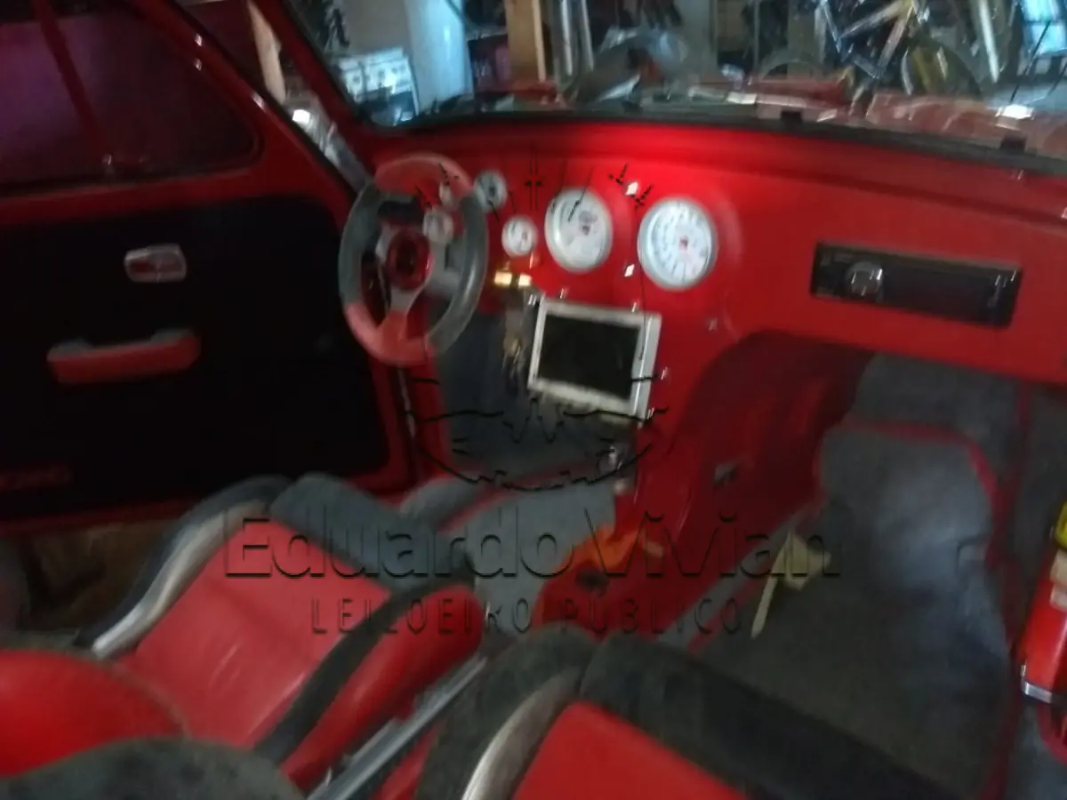 LOTE 001 - VENDA JUDICIAL TRABALHISTA DE VEÍCULO FUSCA