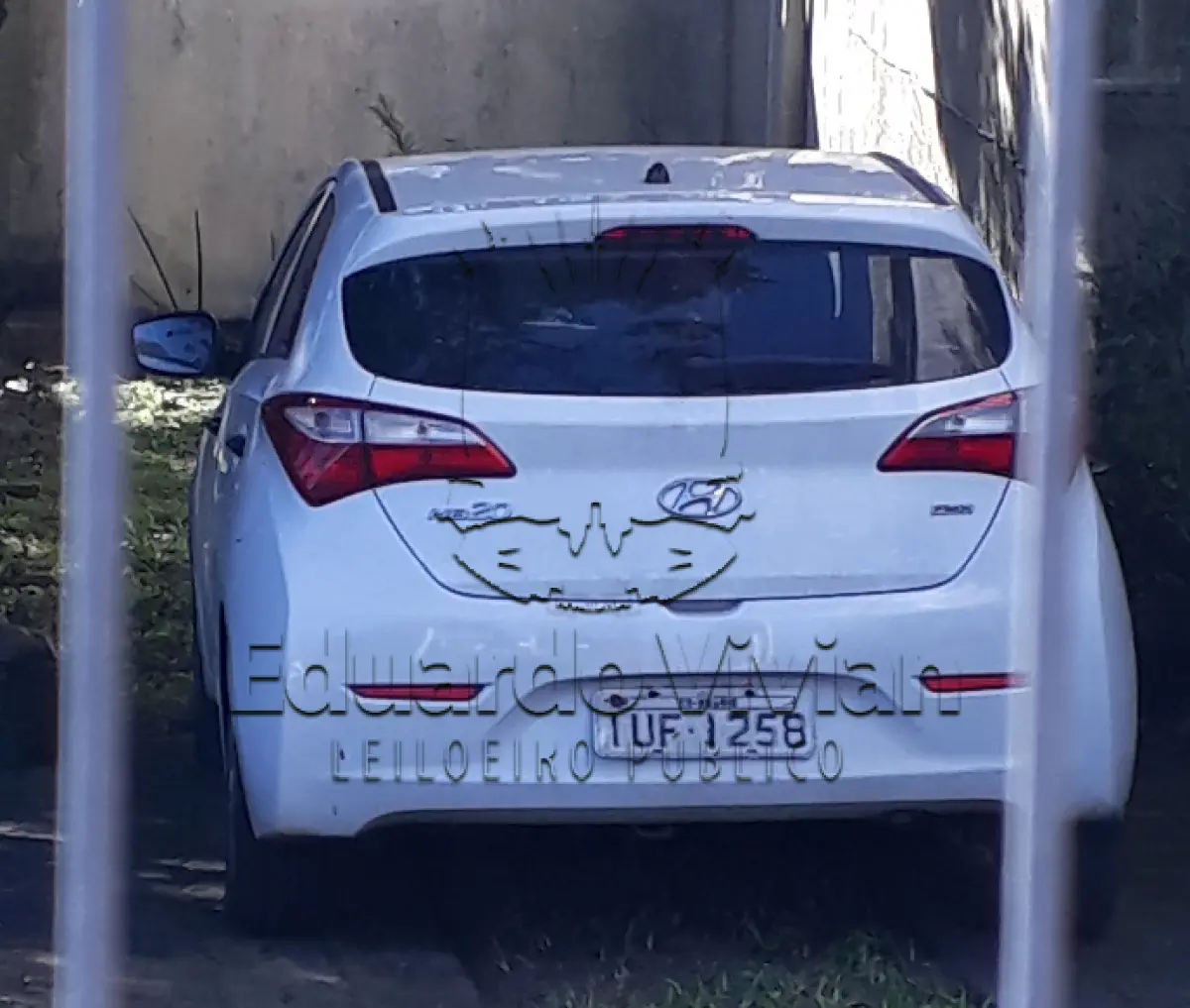 LOTE 003 - VENDA JUDICIAL DE HYUNDAI/HB20 1.0M 1.0 M 2013/2013