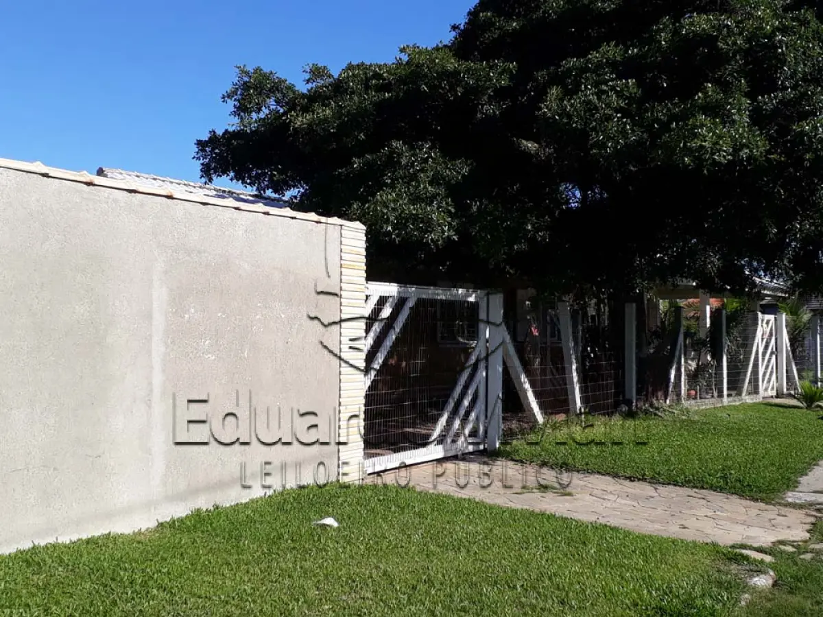 LOTE 001 - VENDA JUDICIAL TRABALHISTA DE RESIDÊNCIA EM IMBÉ NA RUA BENTO GONÇALVES, 1645