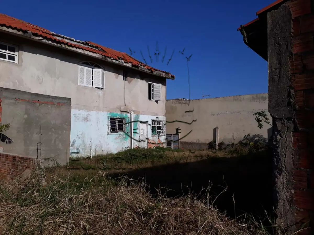 LOTE 001 - Casa em Tramandai, na Rua Andrade Neves, 2250