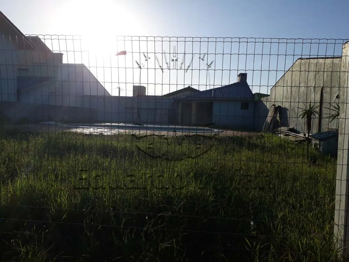 LOTE 001 - VENDA JUDICIAL DE TERRENO NA RUA 3 DE OUTUBRO EM TRAMANDAI