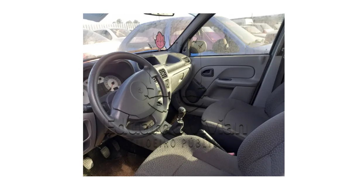 LOTE 001 - VENDA JUDICIAL TRABALHISTA DE VEÍCULO RENAULT CLIO