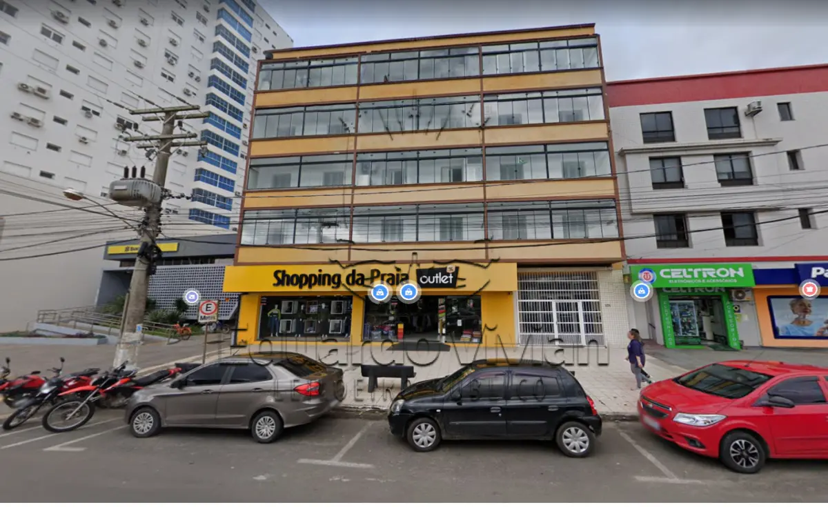 LOTE 001 - Em Tramandaí, no Condomínio Edifício Nossa Senhora dos Navegantes, na Av. Emancipação, nº 151,  o apartamento 33, matricula 126.248