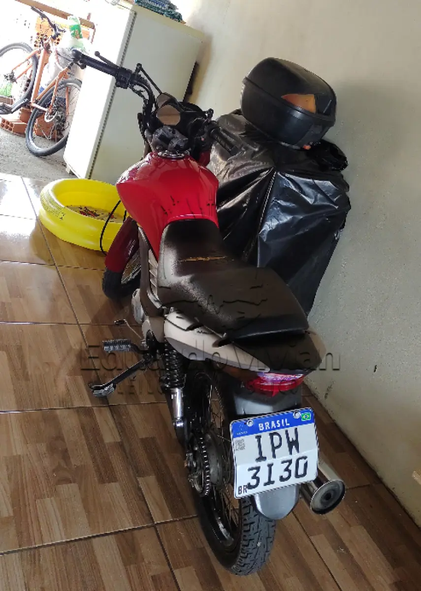 LOTE 001 - Veículo marca/modelo: HONDA/CG 150 TITAN ES Ano/modelo: 2009/2009 Placa: IPW3I30