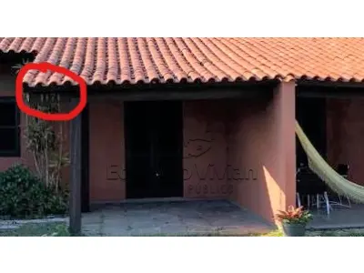 LOTE 001 - Em Imbé, os direitos que o executado possui sobre o imóvel localizado na Rua David Canabarro nº 1171, Casa 01.
