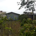 LOTE 02 - Uma casa de madeira, sem o terreno. Venda Somente da edificação.