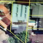 LOTE 01 - Venda Judicial de um terreno urbano com uma edificação, em fase de construção/acabamento, no Loteamento Vila Capri, Bairro Estancia Velha, sendo o lote 22 da Rua O 2, na Quadra 01. Há notícia de que a Rua 02 seria a atual Vista Alegre, tendo a casa o número 222