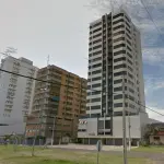 LOTE 001 - VENDA JUDICIAL DE APARTAMETNO E BOX DE ESTACIONAMENTO NA AV. UBATUBA DE FARIAS, 178 - Ed. Montreal -