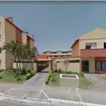 LOTE 001 - Em Capão Novo, no Edifício Residencial e Comercial Mont Martre, na Av. Paraguassu, nº 3695, o apartamento 304, do Bloco A.