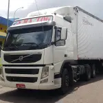 LOTE 001 - VOLVO/FM 370 6X2T, Ano/modelo: 2013/2013, Placa: IUA3335 e SR/RODOVIA CFCS SR3E, Ano/modelo: 2012/2013, Placa: ITS7156