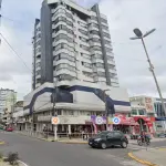 LOTE 001 - O apartamento 403 do Edifício Meridian, na Avenida Emancipação, nº 199, com acesso também pela Av. da Igreja, nº 37.