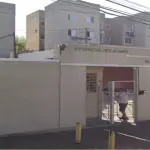LOTE 001 - Em Canoas, no Condomínio Residencial Dos Alamos, na Alameda das Corticieiras, 115, Bairro Mato Grande, o apartamento 504 do Bloco A.
