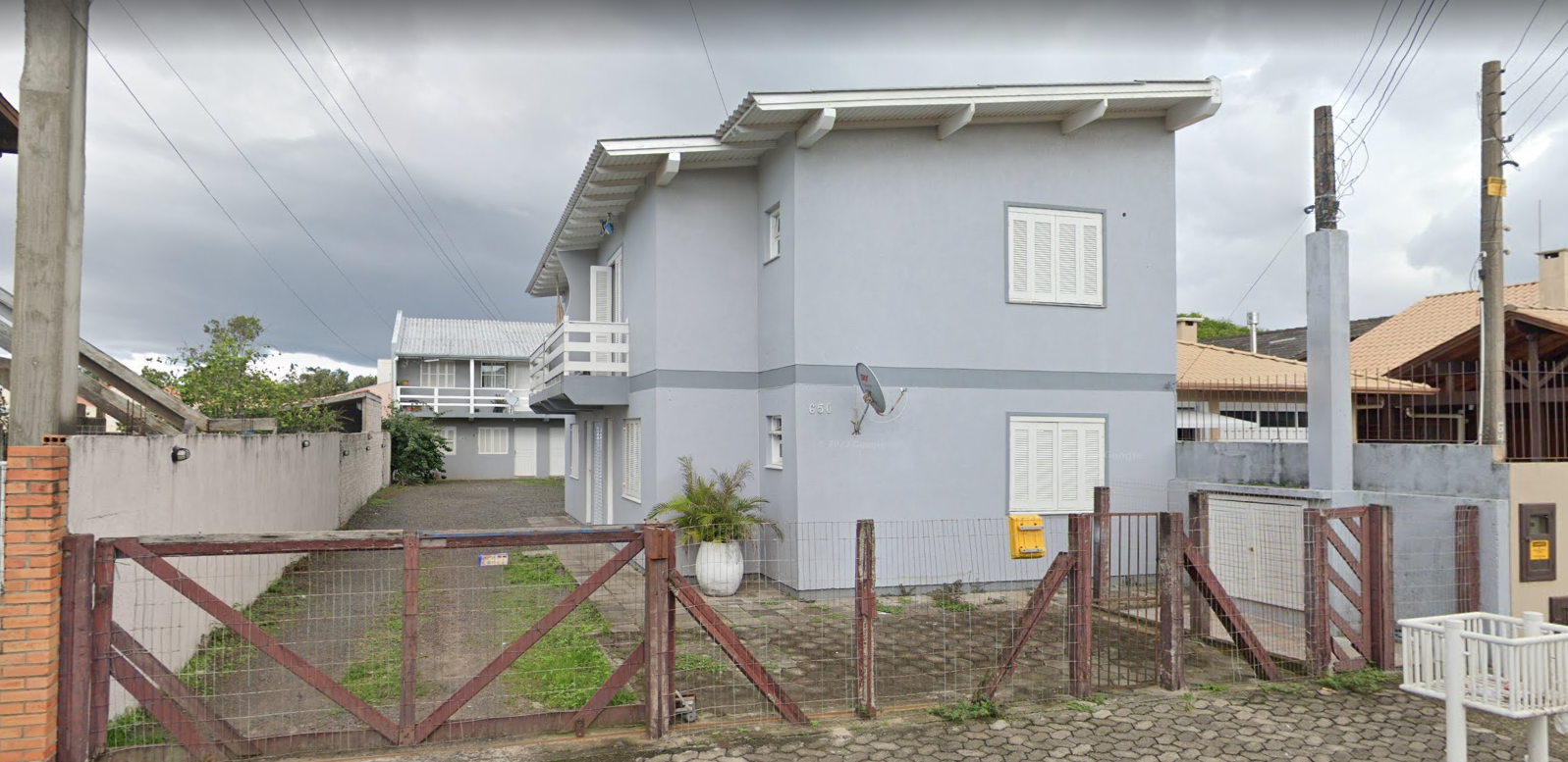 COMARCA DE TRAMANDAÍ - VENDA JUDICIAL DE APARTAMENTO NA RUA BARÃO DO GUAÍBA, Nº 650 -